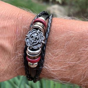 New Men’s Black Leather fleur de lis Bracelet